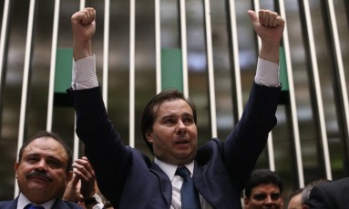 RODRIGO-MAIA